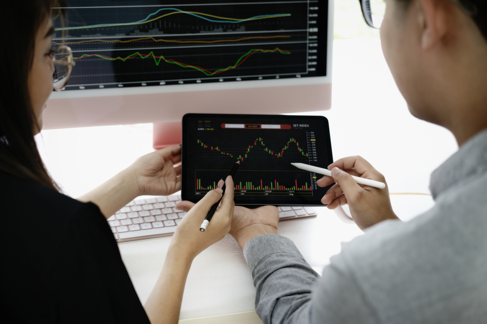 What Are Swap Fees in Forex? Overnight Costs | Riverquode